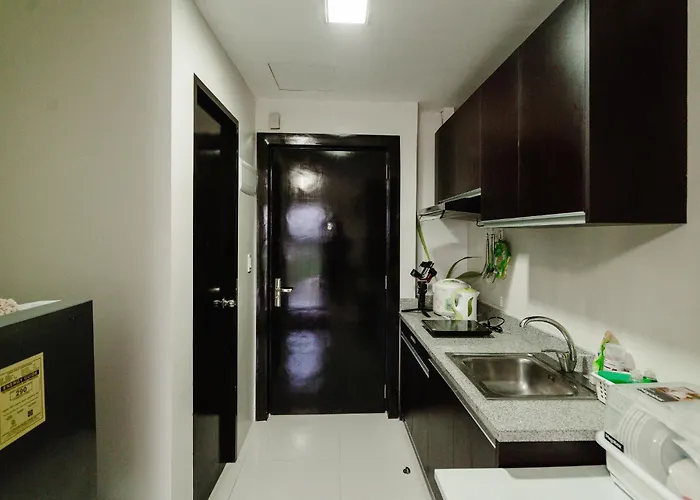 8c Unit With Free Wifi Pool And Gym Apartment Mandaue City
